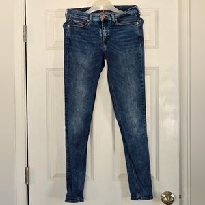Tommy Hilfiger Dynamic Stretch Mid-Rise Skinny Nora Jeans